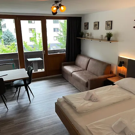 Апартаменты Glacier View